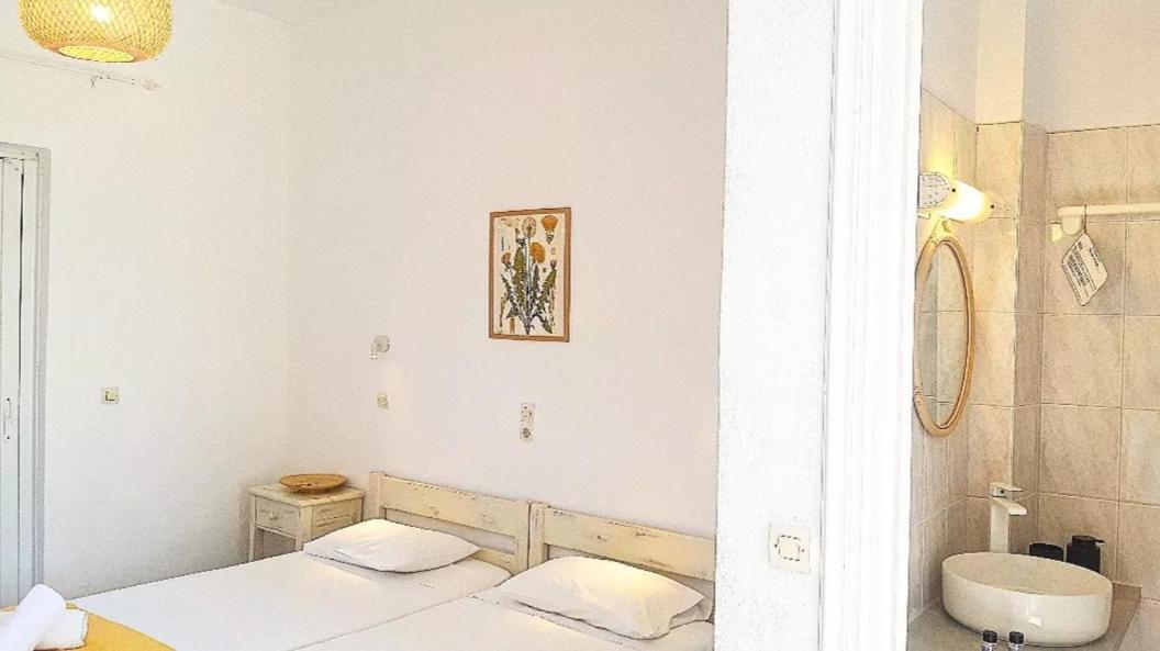 Voula Accommodation Ájosz Jeórjosz Kültér fotó
